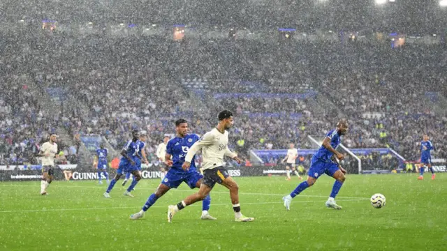 Iliman Ndiaye of Everton passes with the ball during the Premier League match between Leicester City FC and Everton FC at The King Power Stadium