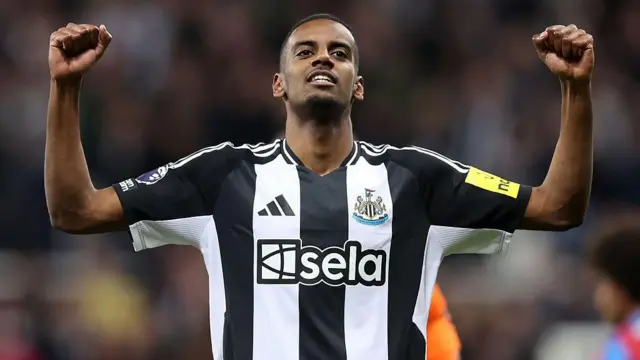 Isak in action for Newcastle. 