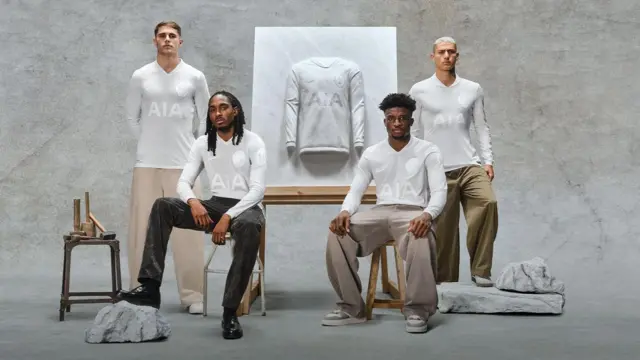 Tottenham players pose in new shirt inspired by 1901 with all white colour and traditional collar