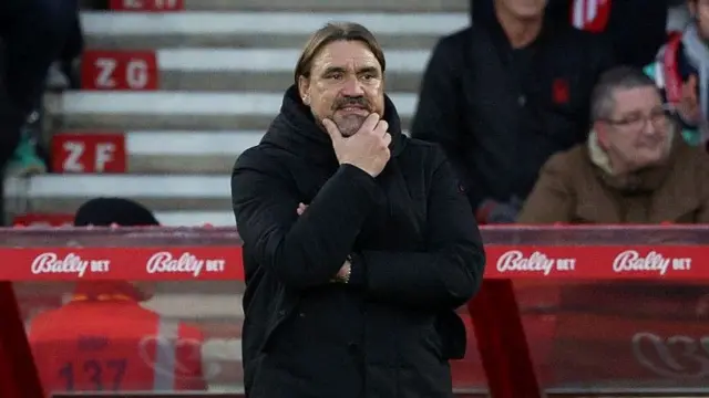 Daniel Farke contemplating