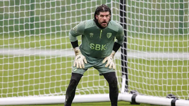 Fraser Forster in training