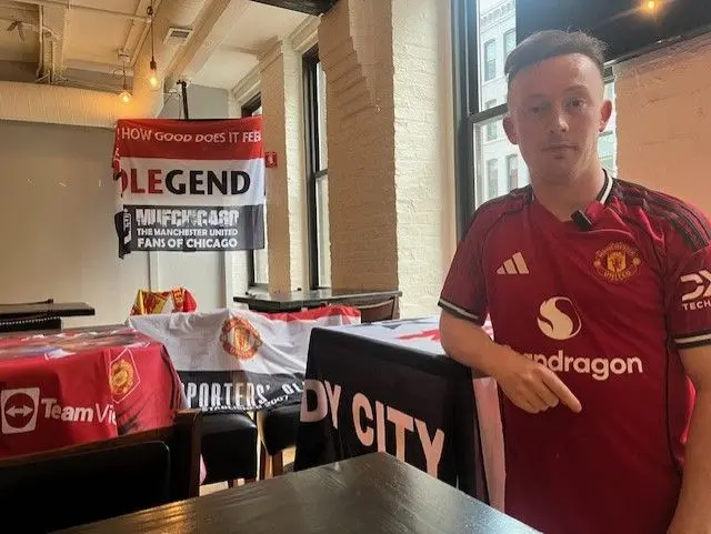 Manchester United fans in Chicago meet in the Theory bar