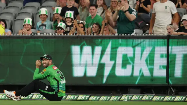 Glenn Maxwell celebrates a catch