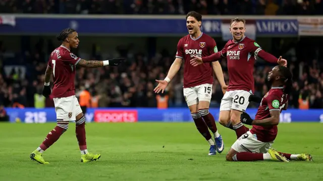Crysencio Summerville, Konstantinos Mavropanos, Jarrod Bowen and Aaron Wan-Bissaka