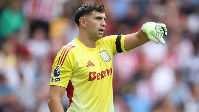 Emiliano Martinez playing for Aston Villa