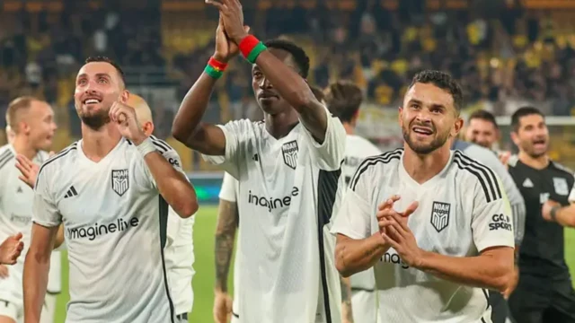 FC Noah players applaud their fans