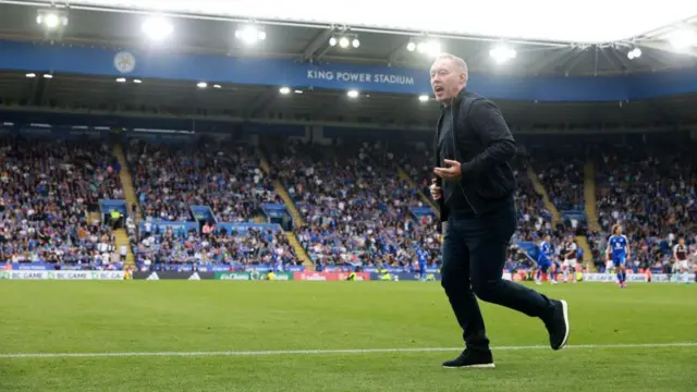 Leicester City Manager Steve Cooper appeals for a penalty