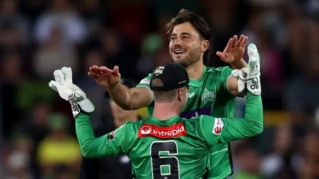 Marcus Stoinis celebrates wicket