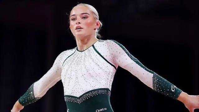 Ruby Evans in the floor