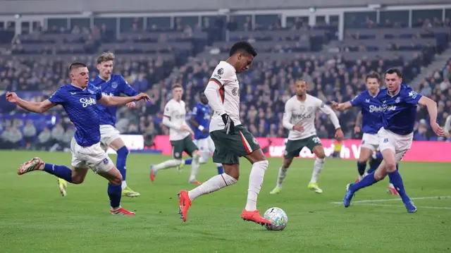 Estevao dribbles with the ball against Everton