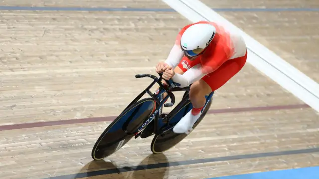 Joseph Truman racing in the men's 1000m time trial at the Commonwealth Games