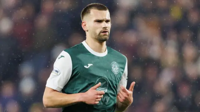 Ante Suto in action for Hibernian