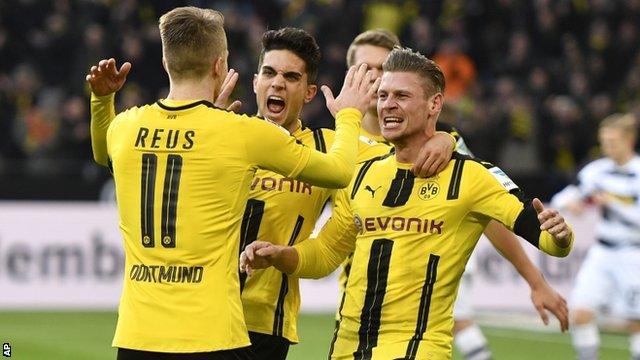 Marco Reus celebrates