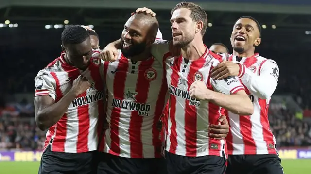Igor Thiago of Brentford goal celebration with Jordan Henderson of Brentford after scoring a goal