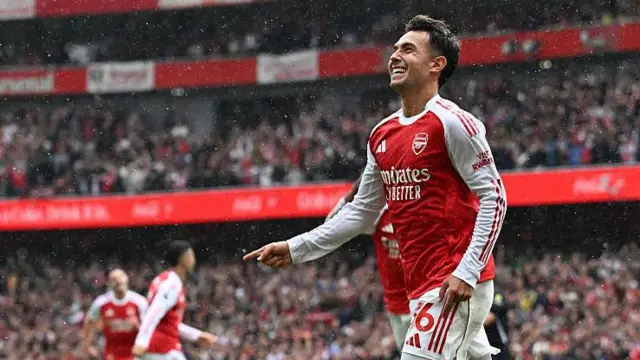 Martin Zubimendi celebrates scoring