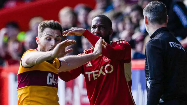 Junior Hoilett was brilliant again for Aberdeen. He created seven chances for his team, including the decisive corner for Gartenmann to head in.