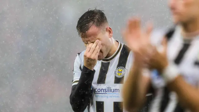 St Mirren dejected