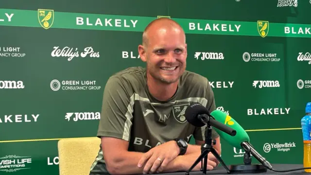 Liam Manning at press conference