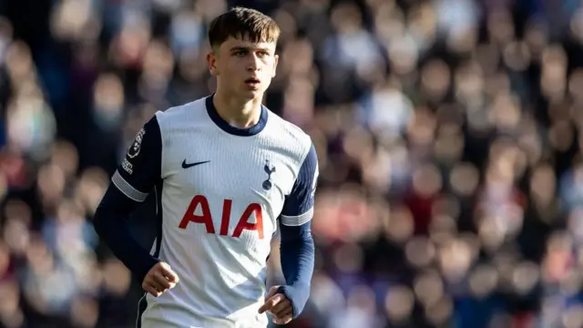 Tottenham Hotspur's Mikey Moore looks on during the Premier League match between Crystal Palace FC and Tottenham Hotspur FC at Selhurst Park on October 27, 2024