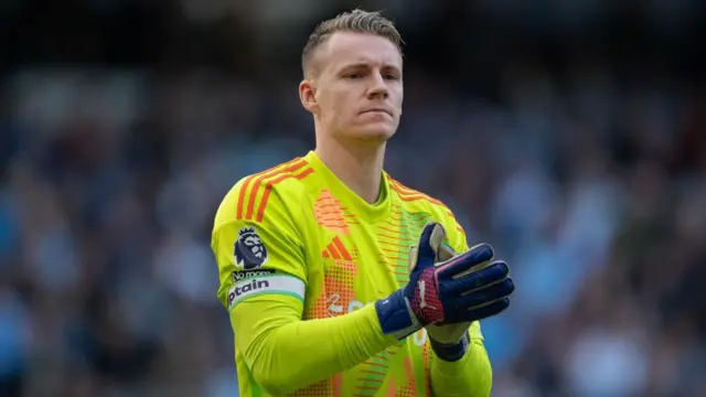 Bernd Leno playing for Fulham