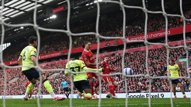 Darwin Nunez scores for Liverpool