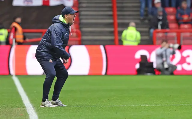 Mike Dodds Sunderland interim head coach shouts instruction from the sideline during the Championship match between Bristol City and Sunderland at Ashton Gate