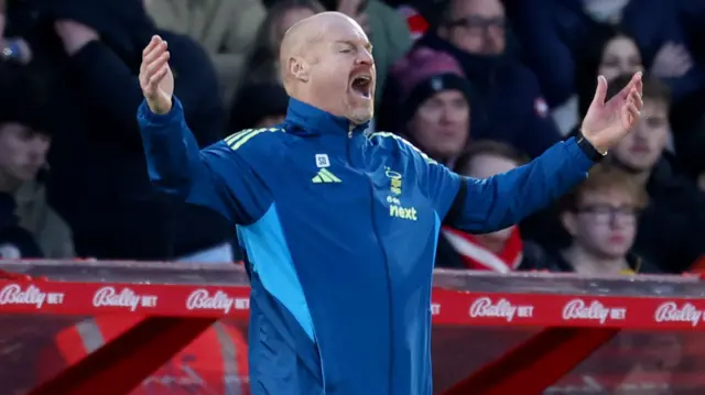 Sean Dyche Head Coach of Nottingham Forest on the side line