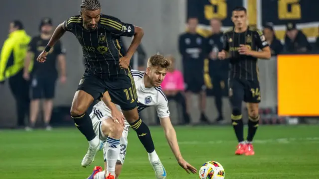 Armstrong in action against Los Angeles FC