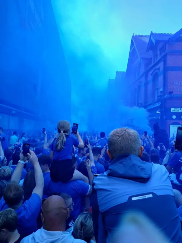 Crowd gathers outside Goodison Park 