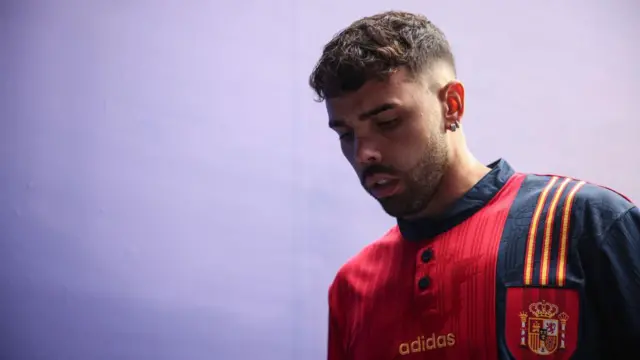  David Raya of Spain walks in the tunnel