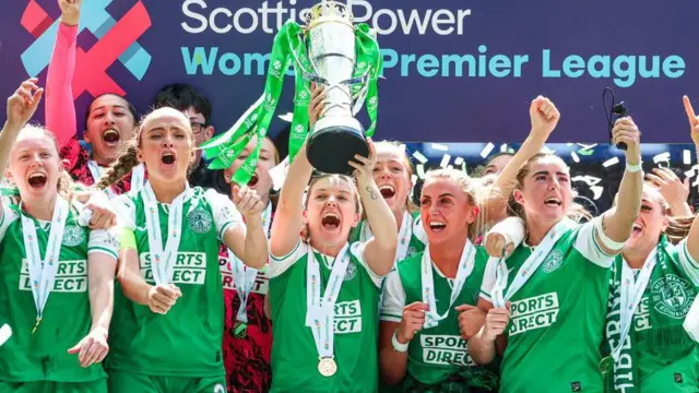 Hibs lift SWPL trophy