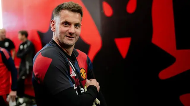Tom Heaton looks on in tunnel for Manchester United