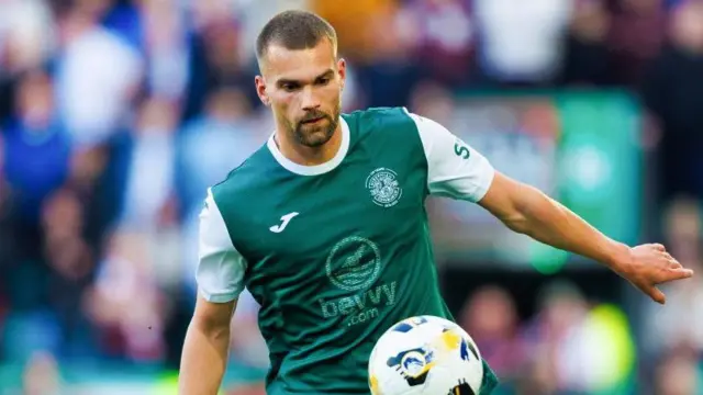 Hibernian's Ante Suto