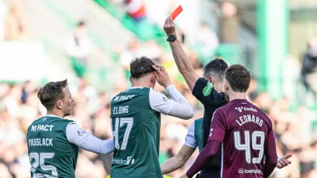 Felix Passlack sent off