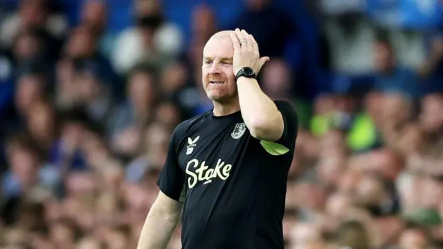 Sean Dyche with his hand on his head