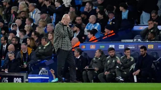  Pep Guardiola, head coach of Manchester City reacts