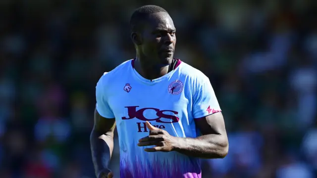 Frank Nouble in action for Gateshead at Yeovil earlier this season