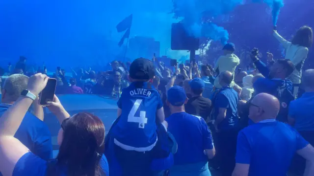 Crowd gathers outside Goodison Park 