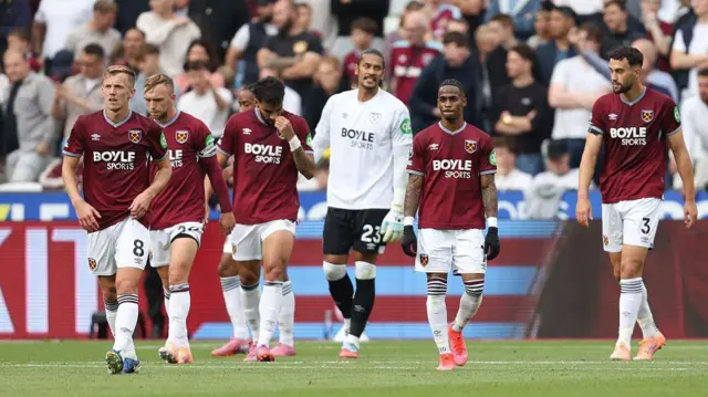 West Ham players looking dejected