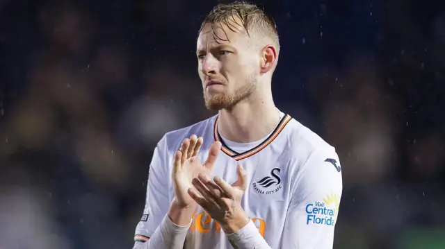 Harry Darling applauds Swansea fans