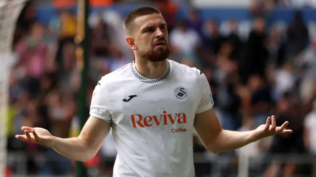 Zan Vipotnik celebrates his goal