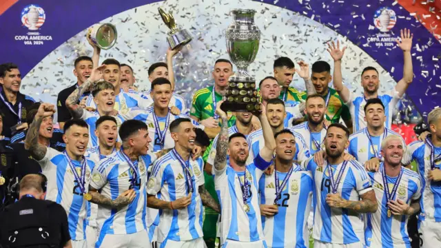 Argentina players celebrate