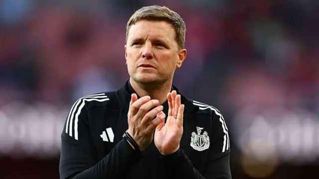 Eddie Howe, Manager of Newcastle United, applauds the fans after the Premier League match between Arsenal and Newcastle United at Emirates Stadium on April 25, 2026 in London, England. 