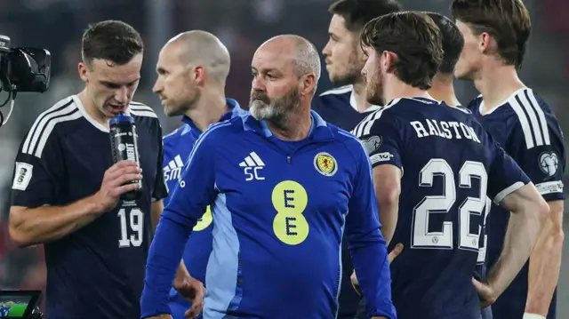 Steve Clarke with Scotland players