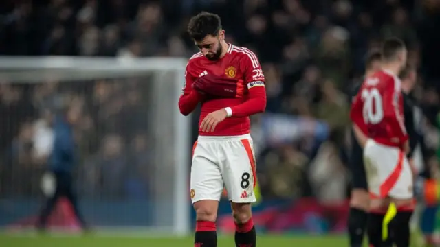 Bruno Fernandes playing for Manchester United 