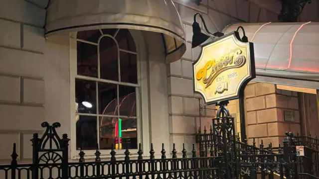 Cheers bar