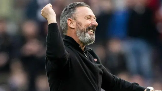 Hearts manager Derek McInnes celebrates at full time during a William Hill Premiership match between Heart of Midlothian and Dundee at Tynecastle Park