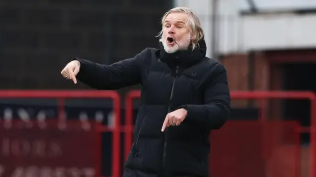 Dundee manager Steven Pressley