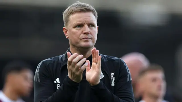 Eddie Howe applauds fans