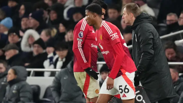 Chido Obi comes on as a substitute for Manchester United
